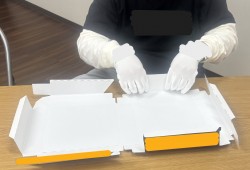 お菓子の箱折り